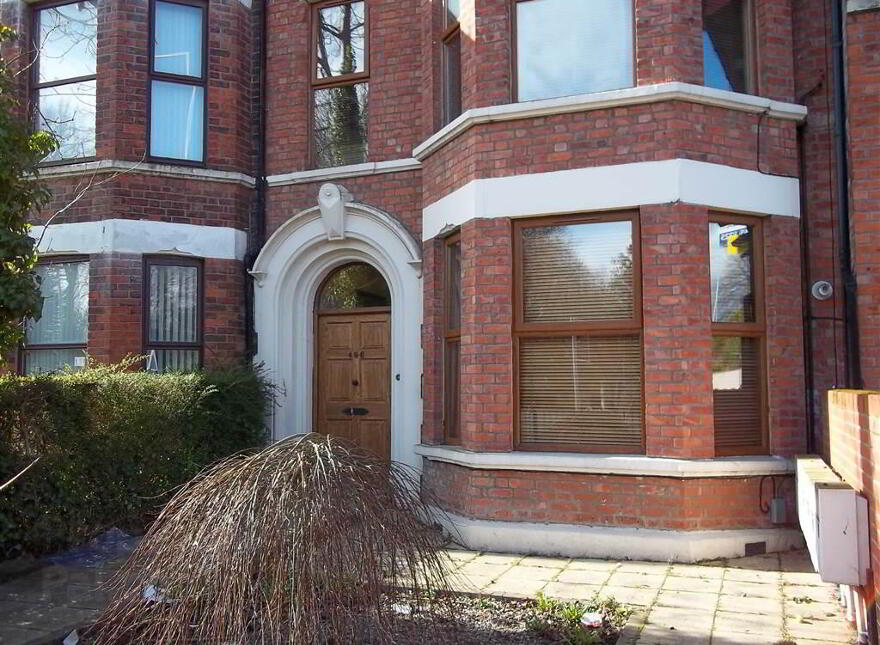 Flat 3, 496 Antrim Road Apartment 3, Belfast, BT15 5GF photo