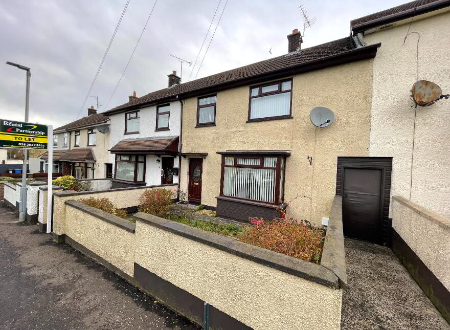 4 Ardclinis Gardens, Larne, BT40 2JF photo