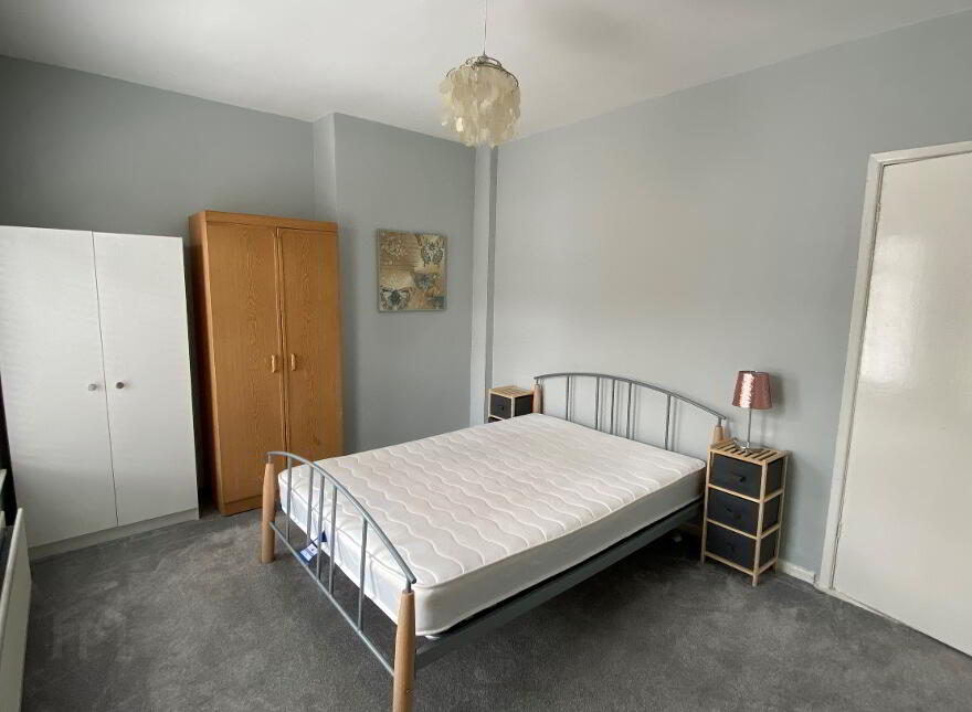 75 Donegall Avenue, Belfast, BT12 6LS