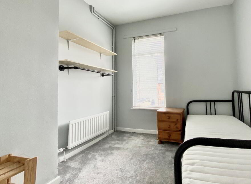 75 Donegall Avenue, Belfast, BT12 6LS