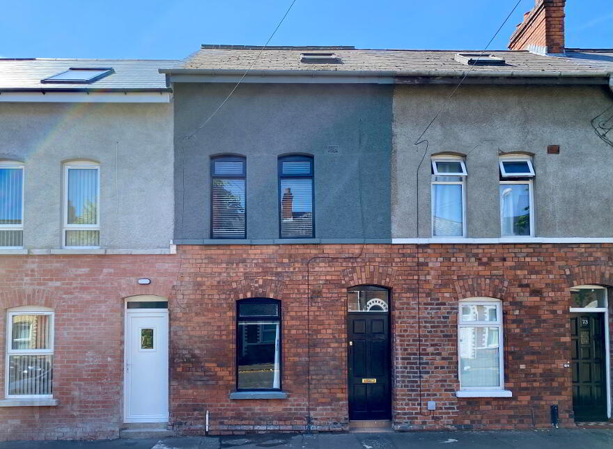 75 Donegall Avenue, Belfast, BT12 6LS photo