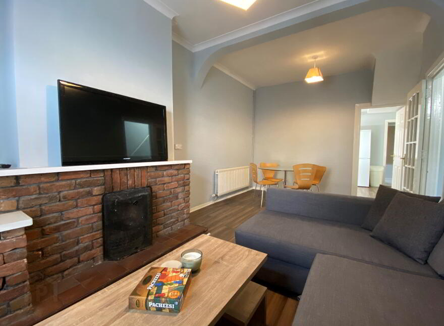 75 Donegall Avenue, Belfast, BT12 6LS