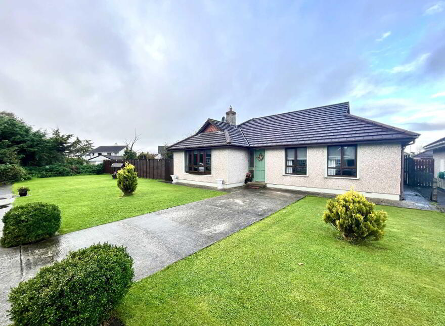 8 Cedar Court, Ashleigh Downs, Manor, Tralee photo