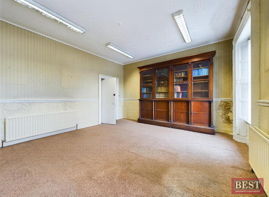 6 Marcus Square, Newry, BT34 1AY