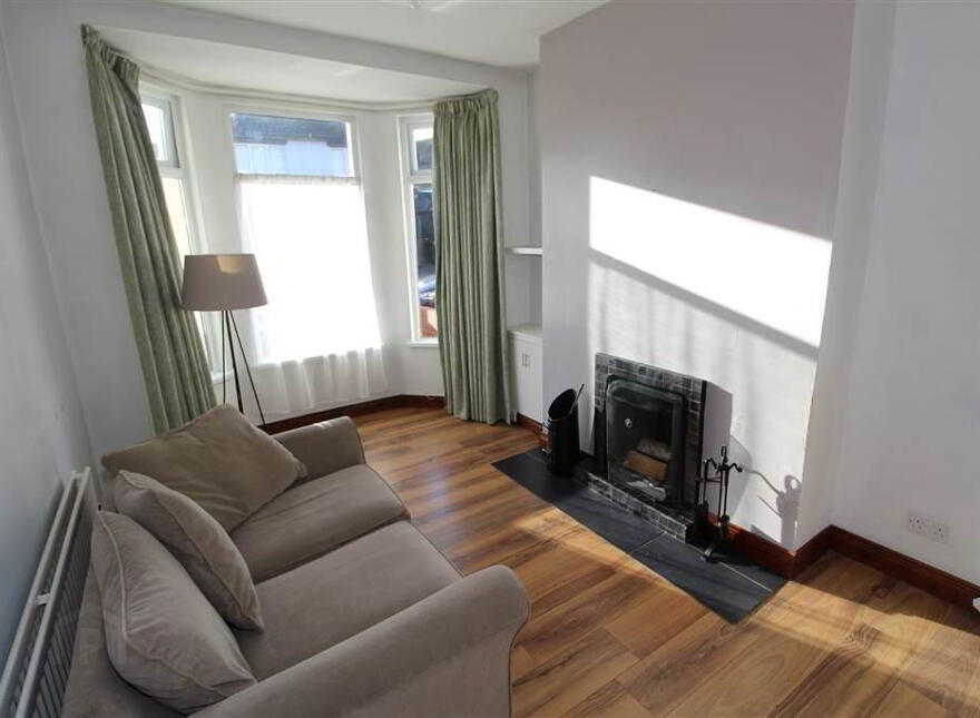 230 Beersbridge Road, Belfast, BT5 4RZ
