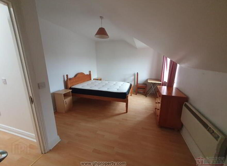 18 The Archway, Bridge Street, Carrick On Shannon, N41XA03