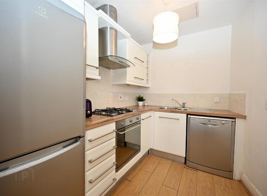 Apt 2 Winter Gardens, 34 Alfred Street, Belfast, BT2 8EP