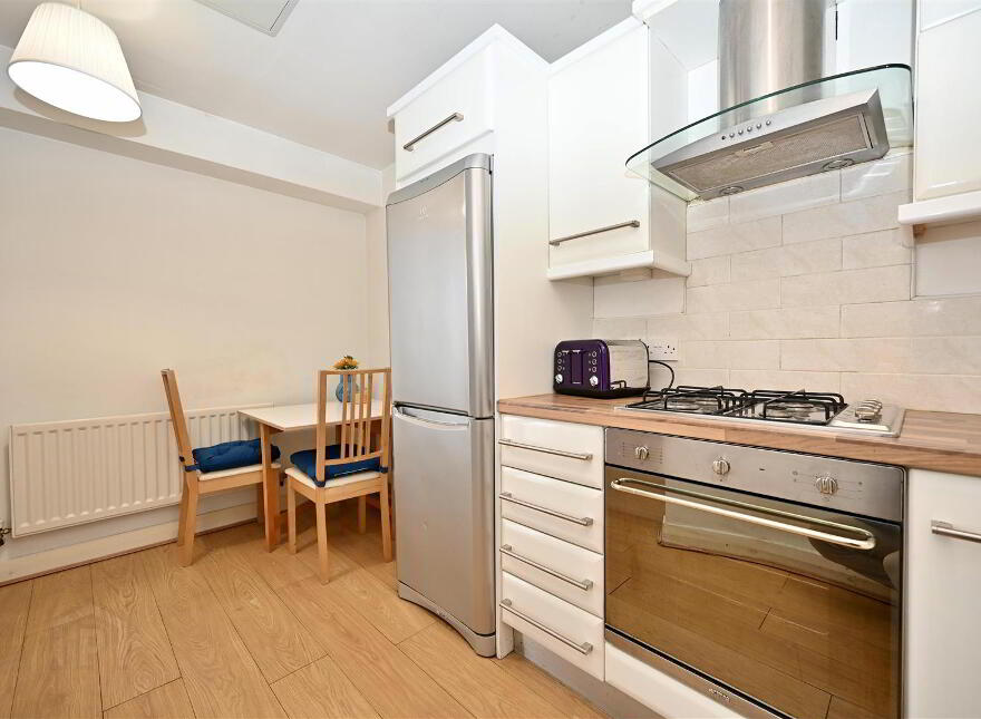 Apt 2 Winter Gardens, 34 Alfred Street, Belfast, BT2 8EP