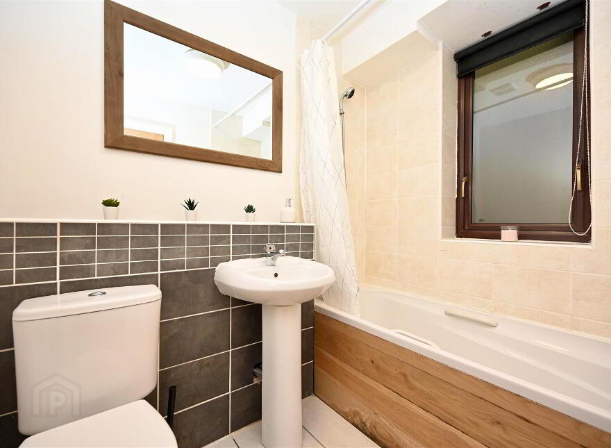 Apt 2 Winter Gardens, 34 Alfred Street, Belfast, BT2 8EP