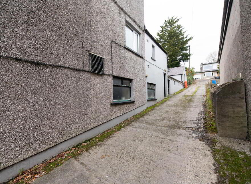 Sunnyside Bakery, 28-28a Main Street, Ballynahinch, BT24 8DN