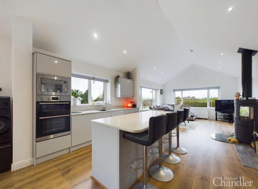 82a Manse Road, Carryduff, Belfast, BT8 8AE