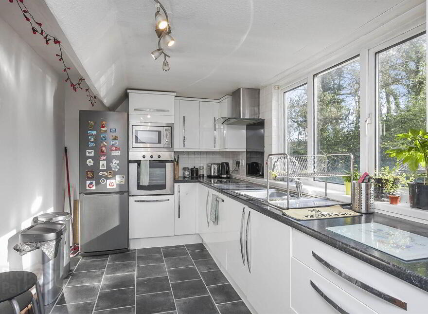 25 Notting Hill, Malone Road, Belfast, BT9 5NS