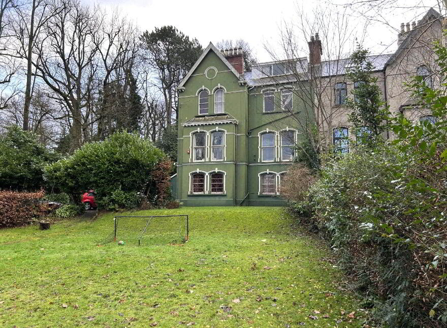25 Notting Hill, Belfast, BT9 5NS