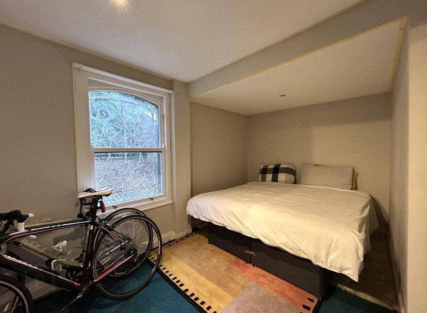 25 Notting Hill, Belfast, BT9 5NS