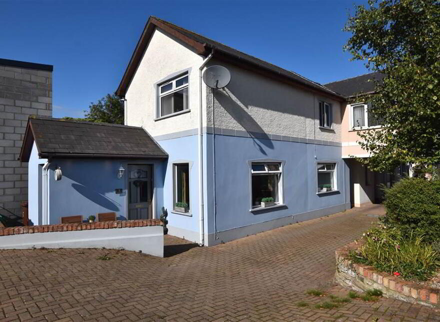5 Priory Courtyard, Court Street, Newtownards, BT23 7NX photo