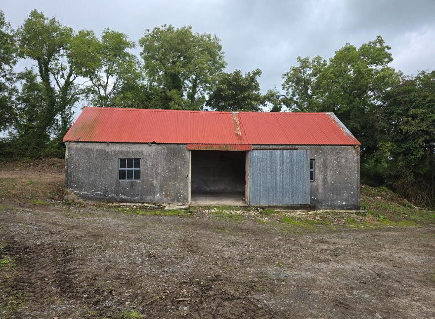 Land, & Yard With Outbuildings @derryhaw Road, Armagh, BT60 4RY