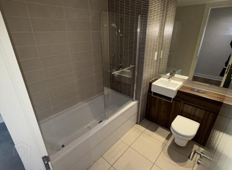 4.15 The Arc, Queens Road, Belfast, BT3 9FB