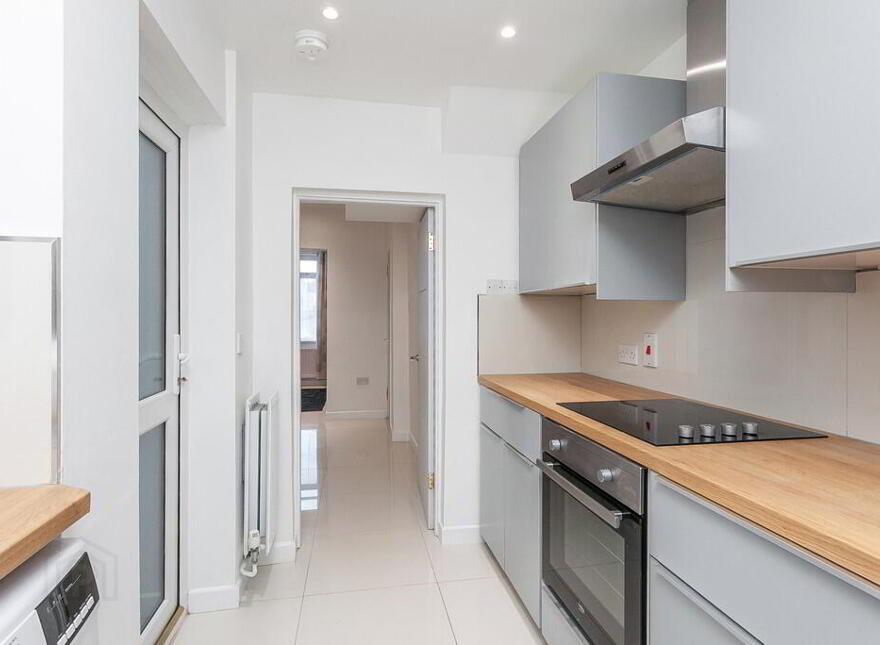 27 Maryville Avenue, Lisburn Road, Belfast, BT9 7HE
