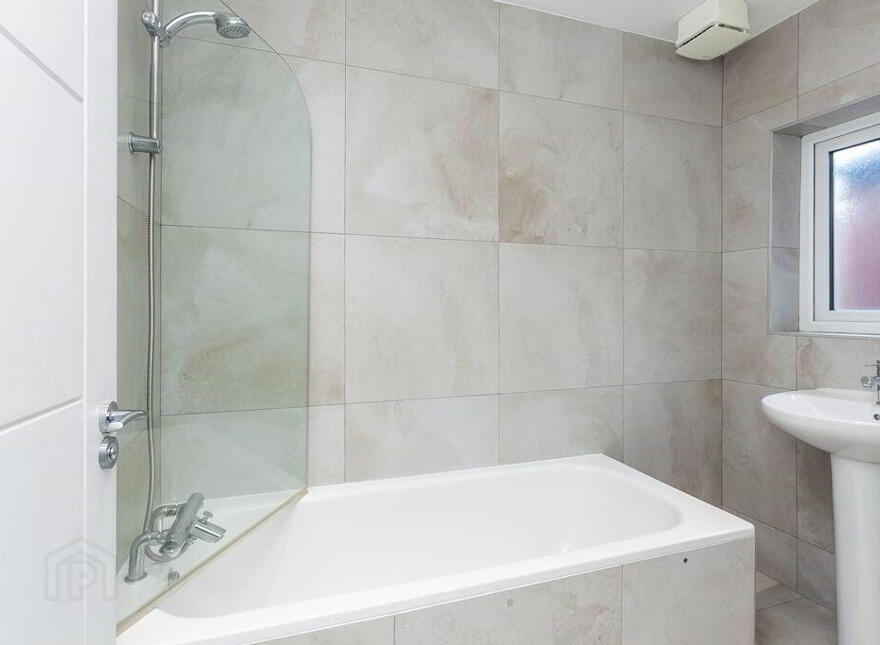 27 Maryville Avenue, Lisburn Road, Belfast, BT9 7HE