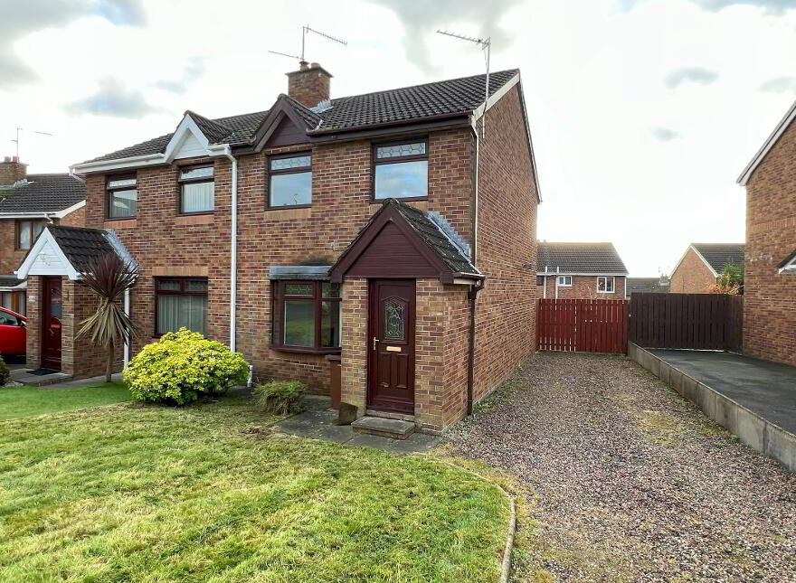 Houses For Sale in Lisburn PropertyPal