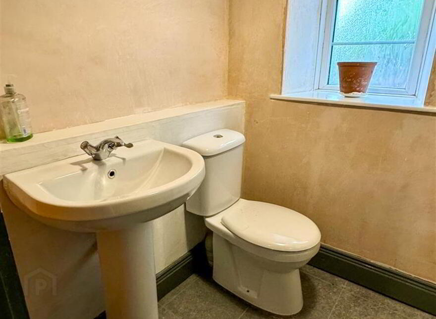 70 Carnalbanagh Road, Glenarm, Ballymena, BT44 0BS