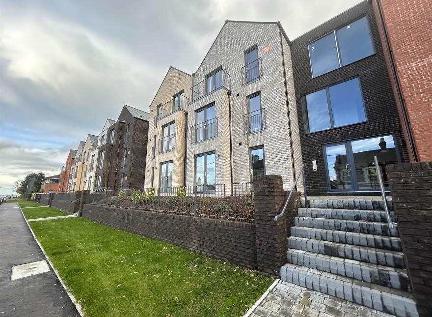 25 Byron Halt, Kinnegar Drive, Holywood, BT18 9JT