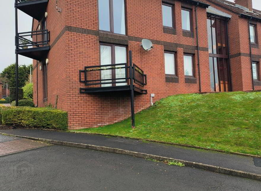 8 The Grange, Jordanstown, Newtownabbey, BT37 0UJ photo