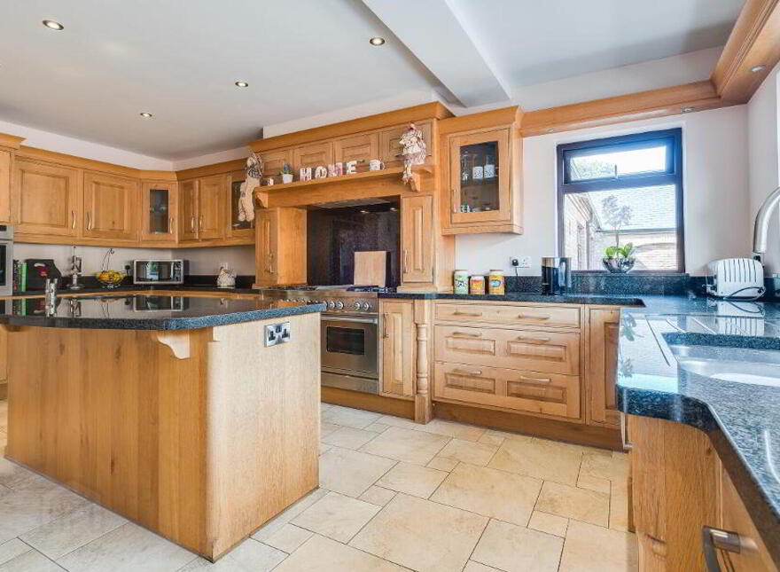105 Arney Road, Enniskillen, BT92 2DN