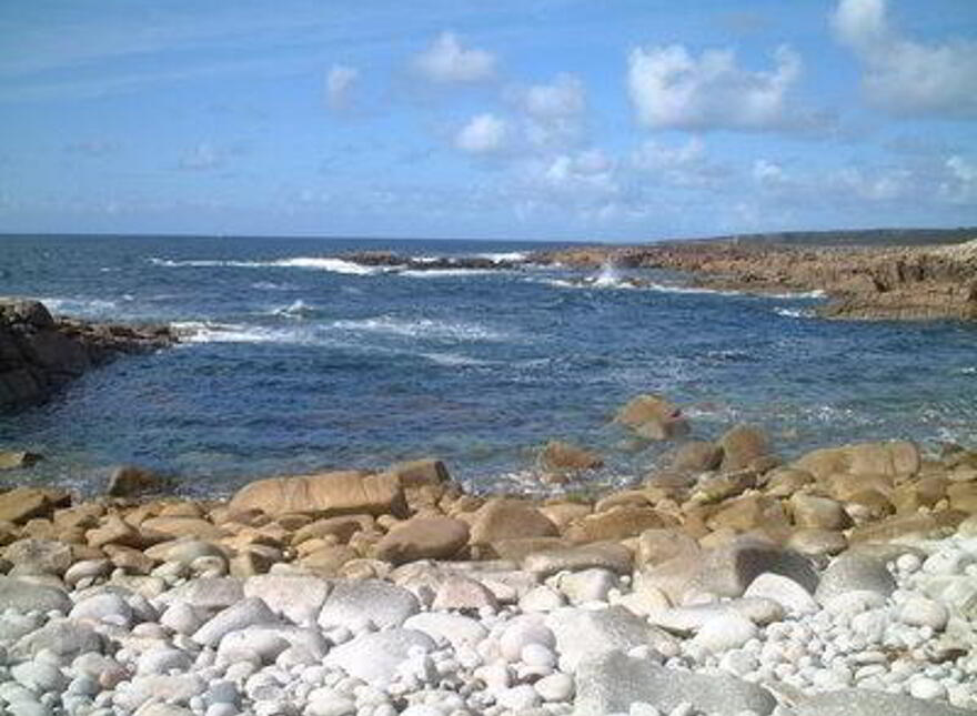 Bunaninver, Site, Derrybeg
