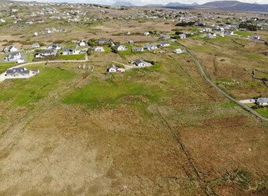 Bunaninver, Site, Derrybeg