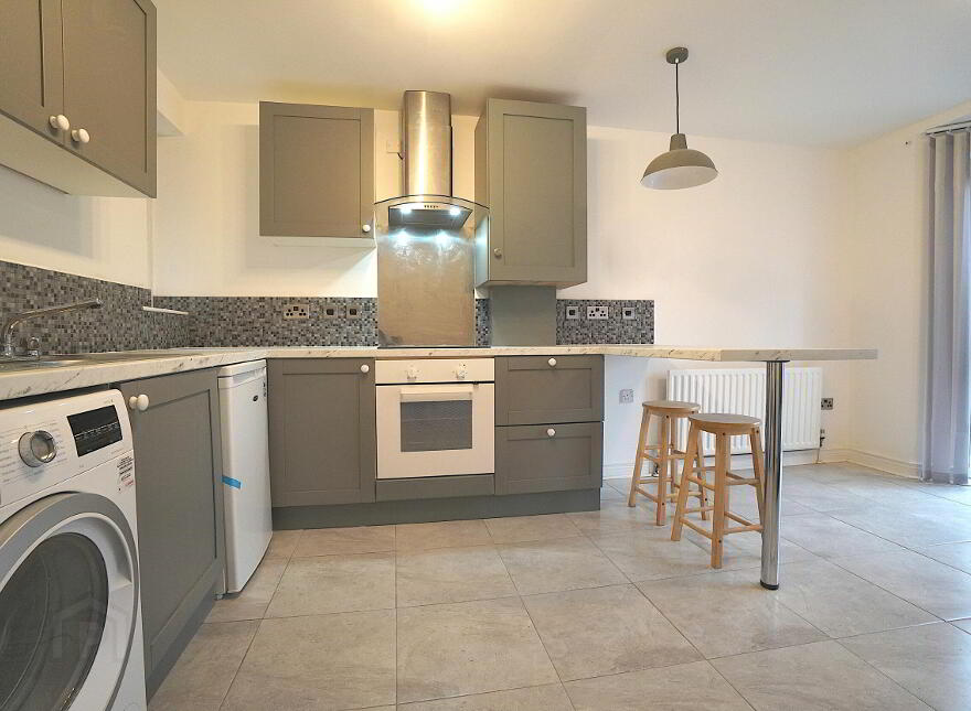 Flat 5 University Court, 3-5 University Road, Belfast, BT7 1NA
