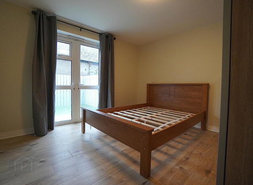 Flat 5 University Court, 3-5 University Road, Belfast, BT7 1NA