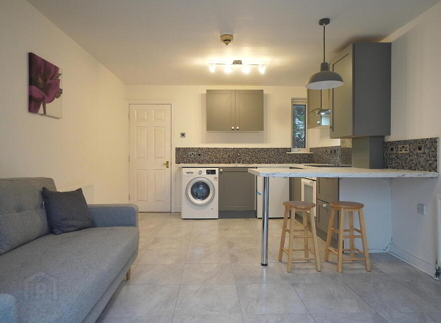 Flat 5 University Court, 3-5 University Road, Belfast, BT7 1NA