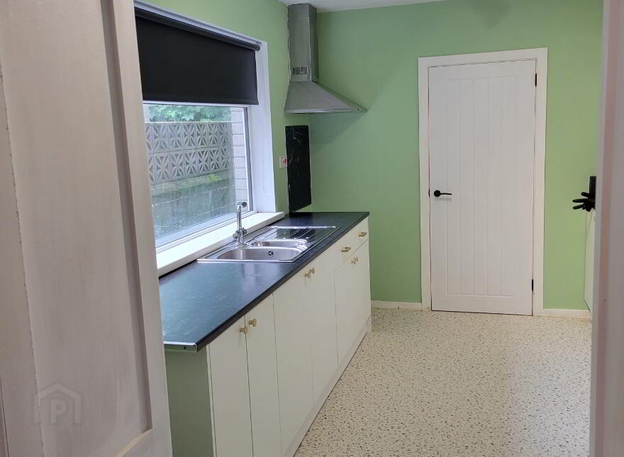 15 Gardenmore Place, Larne, BT40 1SE