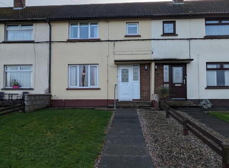 5 Lakeside Terrace, Dungannon, BT71 7PD photo