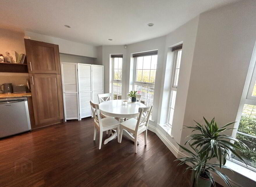 6 Willowbank Manor, Belfast, BT6 0JY