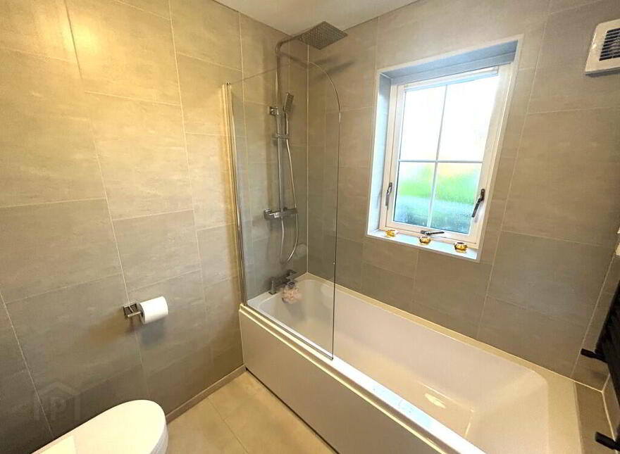 6 Willowbank Manor, Belfast, BT6 0JY