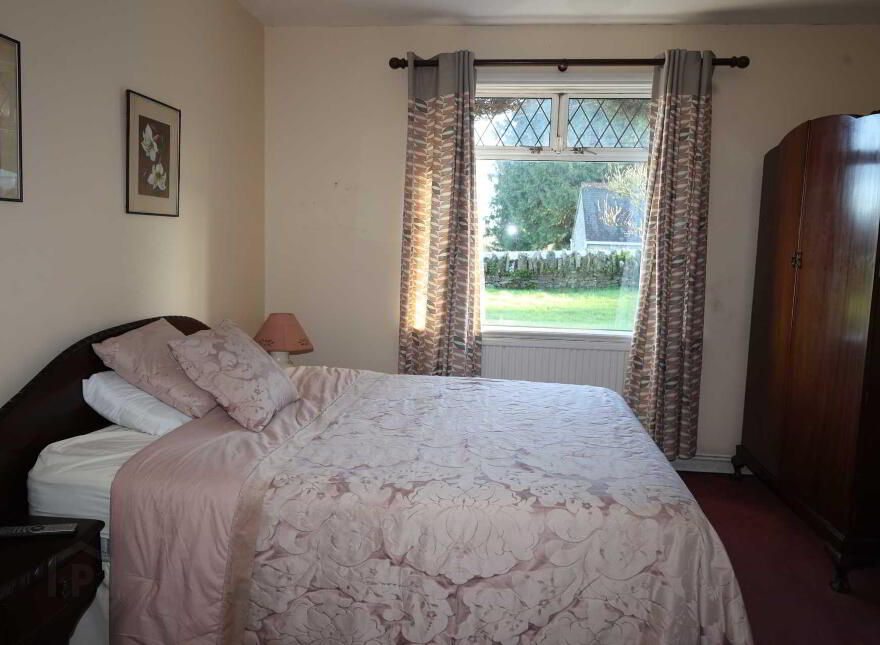 Dublin Road, Roscrea, E53A389