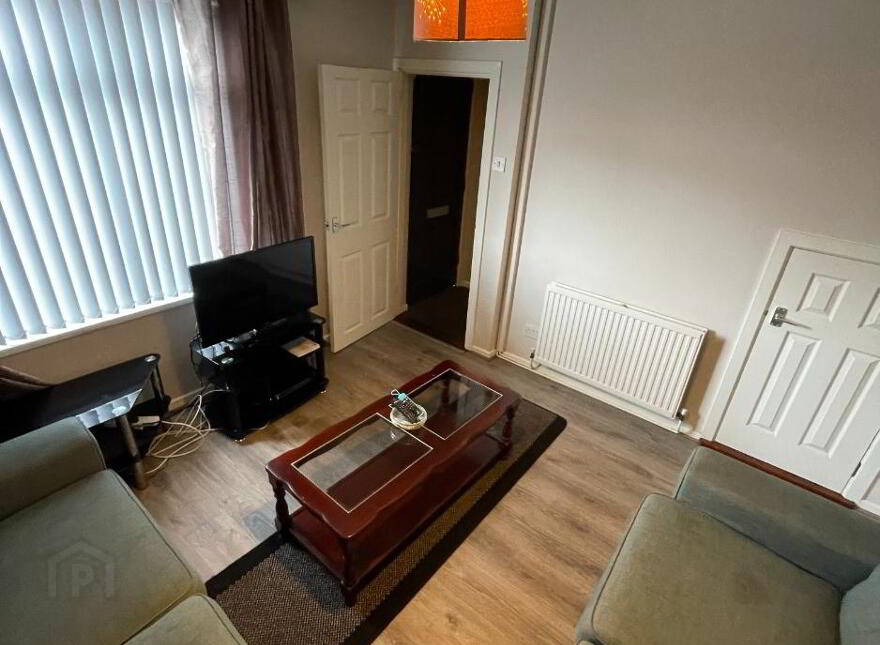 196 Tates Avenue, Belfast, BT12 6ND