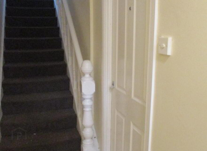 Three Great Apartments, 79 University Avenue, Queens Quarter, Belfast, BT7 1GX