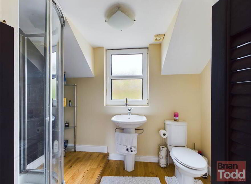 Quinton Avenue, Magheramorne, Larne, BT40 3JH