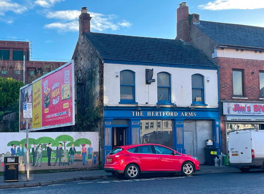 7 Smithfield Square, Lisburn, BT28 1TH
