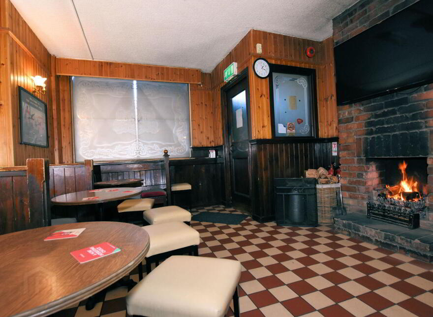 7 Smithfield Square, Lisburn, BT28 1TH