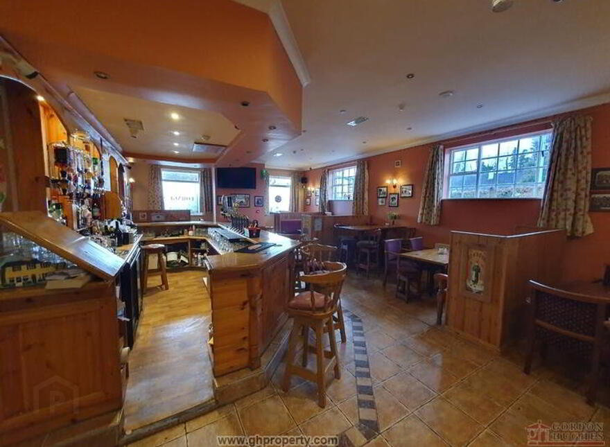 Lakeside Tavern, Drumcong, N41X8N6
