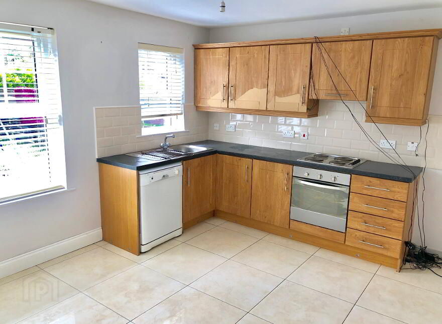 5 Brook Manor, Magheramason, L'Derry, BT47 6GD