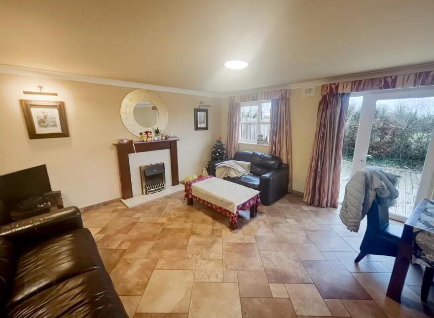 16-25 The Lodges, Dublin Road, Nenagh