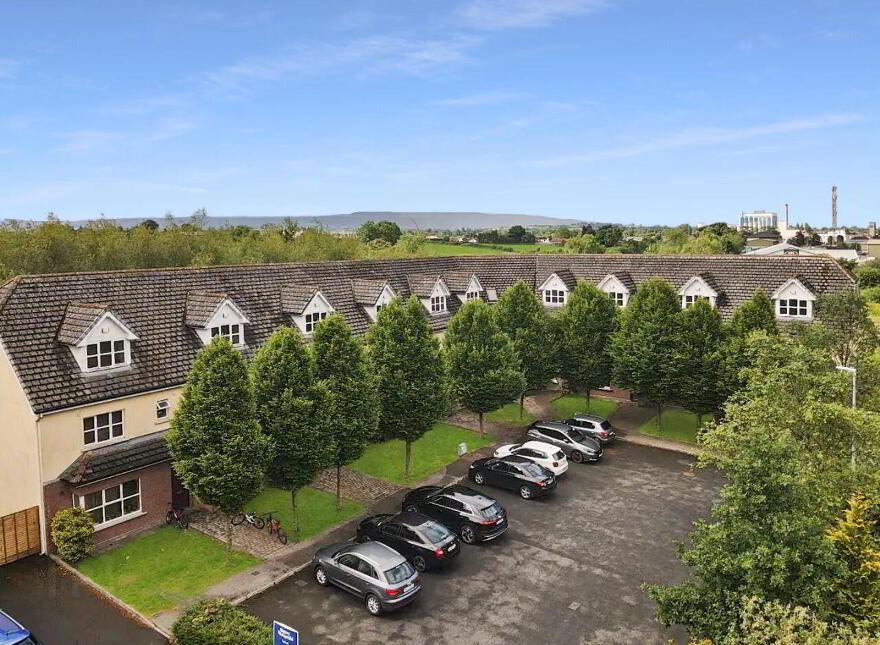16-25 The Lodges, Dublin Road, Nenagh