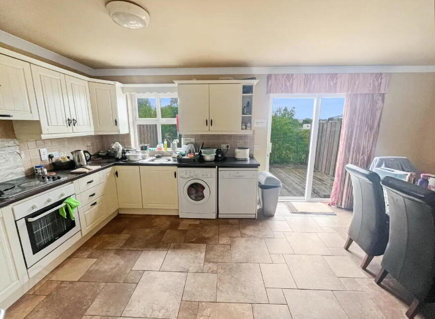 16-25 The Lodges, Dublin Road, Nenagh