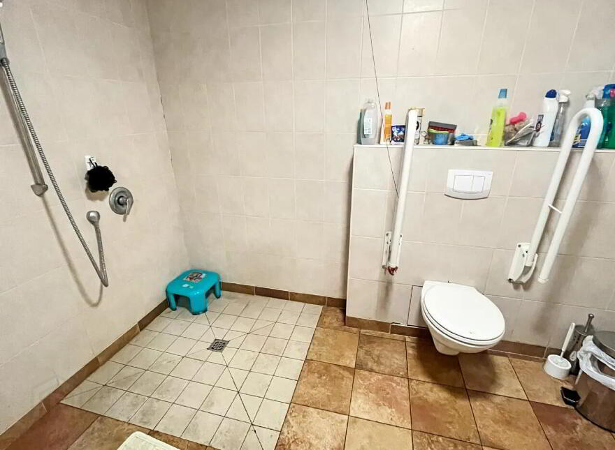 16-25 The Lodges, Dublin Road, Nenagh