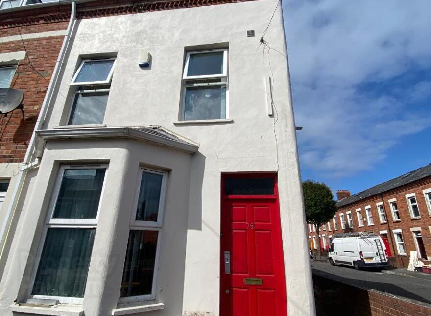 Great 6 Bedroom Student House, Agincourt Avenue, Queens Quarter, Belfast, BT7 1QB photo